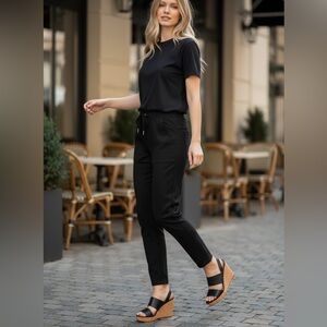 ✨ JUDY BLUE Size 3/26 Los Angeles Black Denim Drawstring Joggers ✨